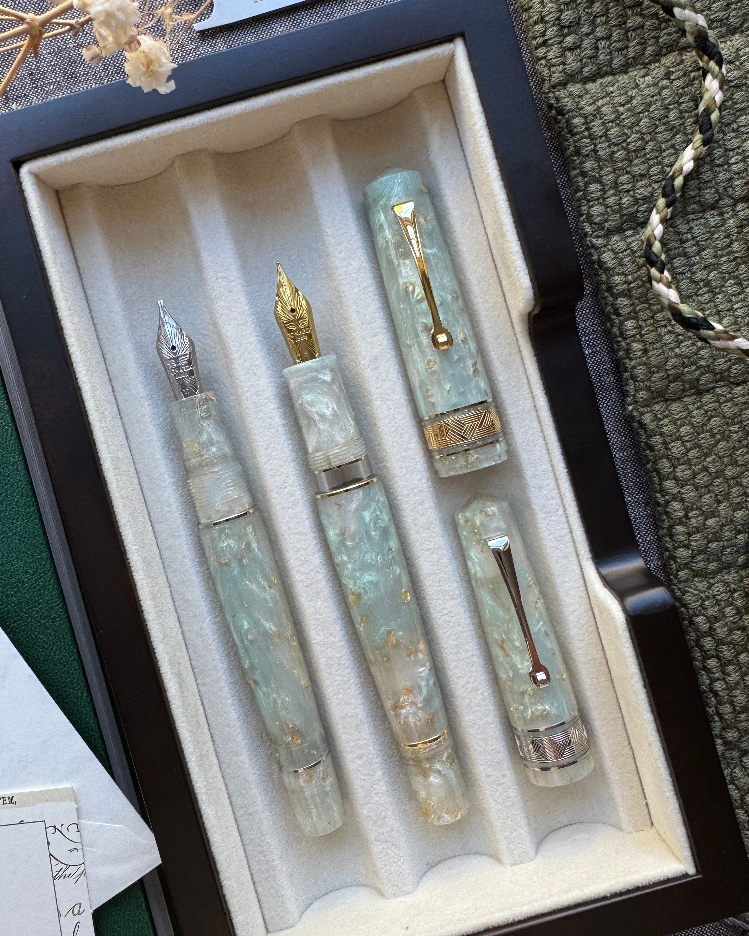 Serenity: Momento Zero Grande 2.0 (14K Gold Nib) – The Snowy Studio